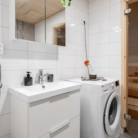 Modern 1br With Sauna & Balcony - Hosted By 2ndhomes Lägenhet